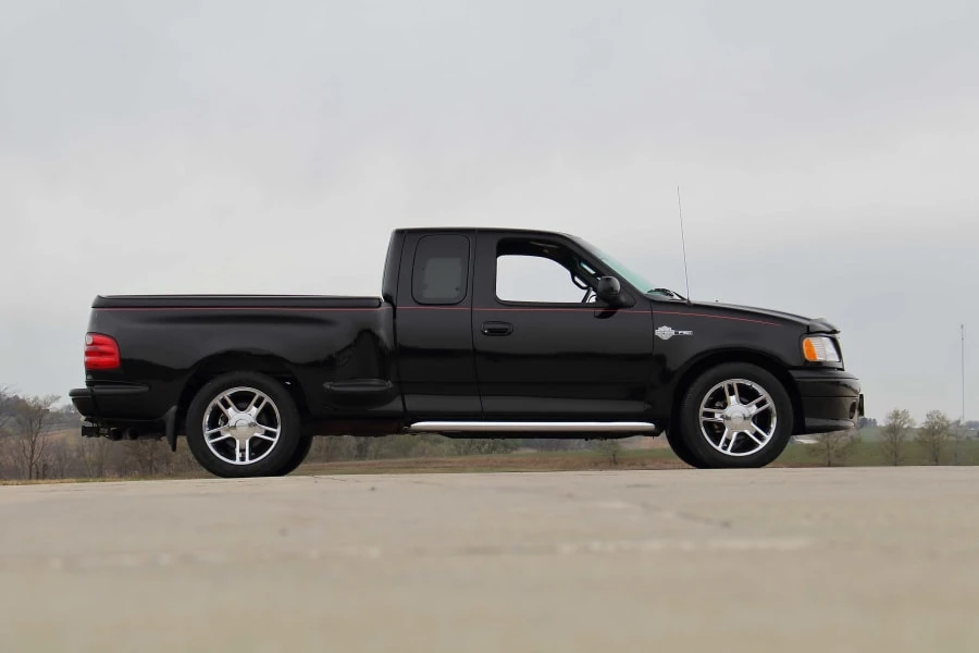 2000 Ford F-150 10th Gen - Image 2 of 31