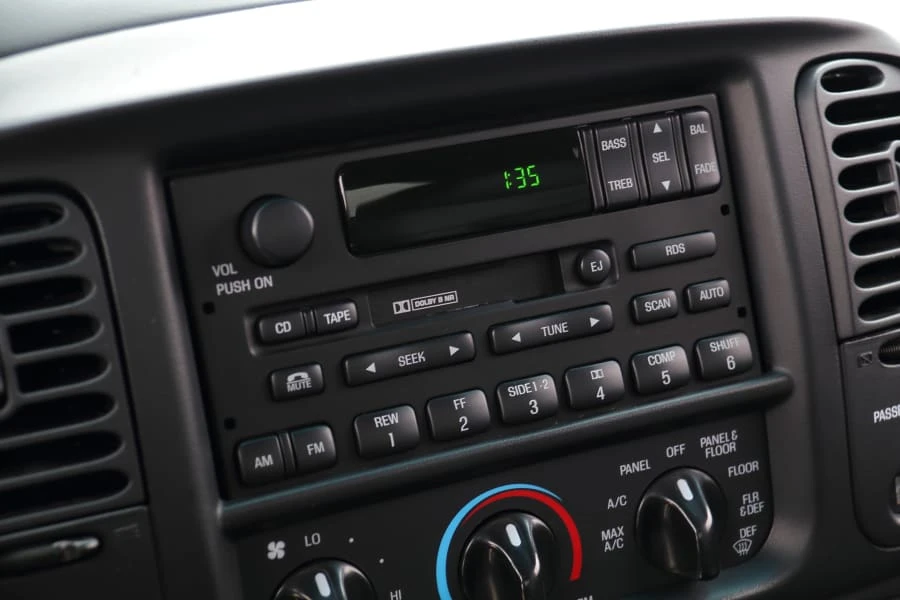 2000 Ford F-150 10th Gen - Image 27 of 31