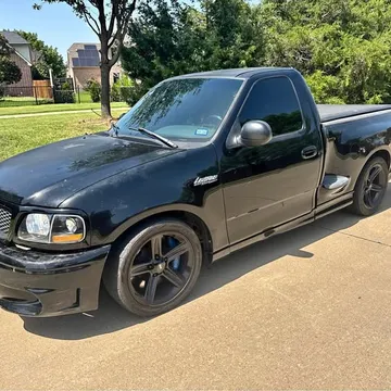 2000 Ford F150 Lightning XLT Pickup 4D 5 1/2 ft