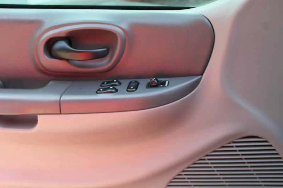 2000 Ford F-150 10th Gen - Image 7 of 19