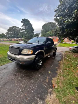 2000 Ford F150 SVT Lightning Pickup 2D 6 1/2 ft