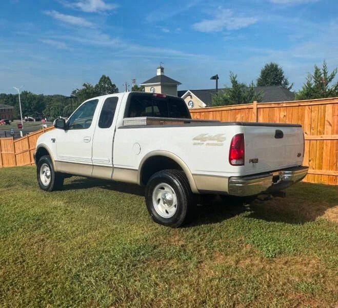 2000 Ford F-150 10th Gen - Image 3 of 17