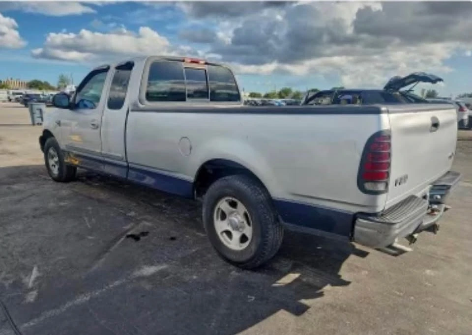 2000 Ford F-150 10th Gen - Image 4 of 9