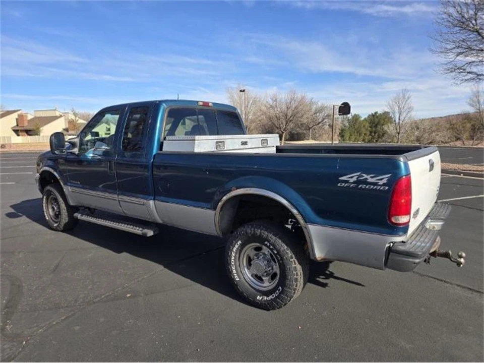 2000 Ford Super Duty 1st Gen - Image 17 of 20