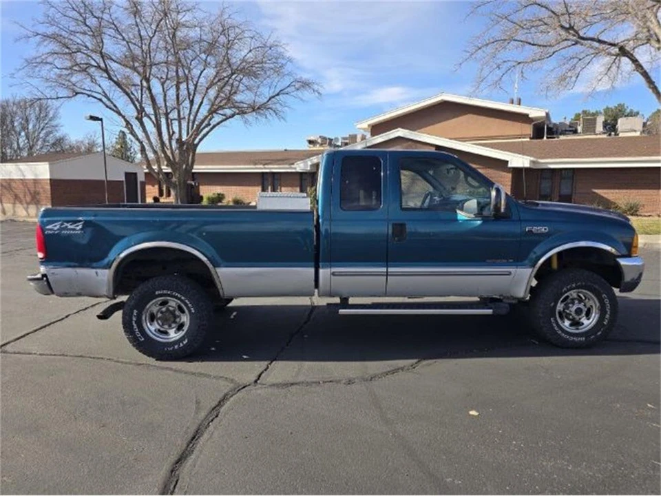 2000 Ford Super Duty 1st Gen - Image 16 of 20