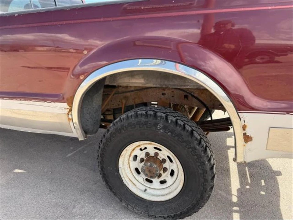 2000 Ford Super Duty 1st Gen - Image 3 of 19
