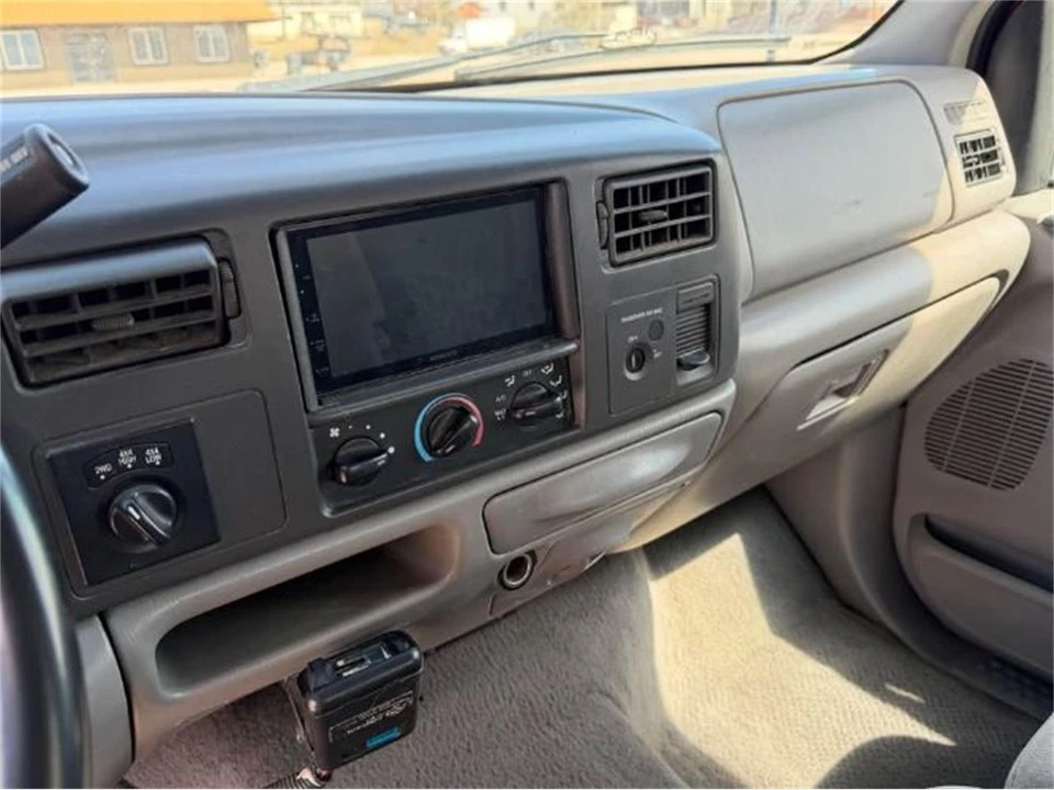 2000 Ford Super Duty 1st Gen - Image 9 of 19