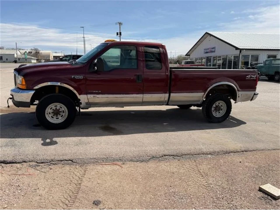 2000 Ford Super Duty 1st Gen - Image 18 of 19