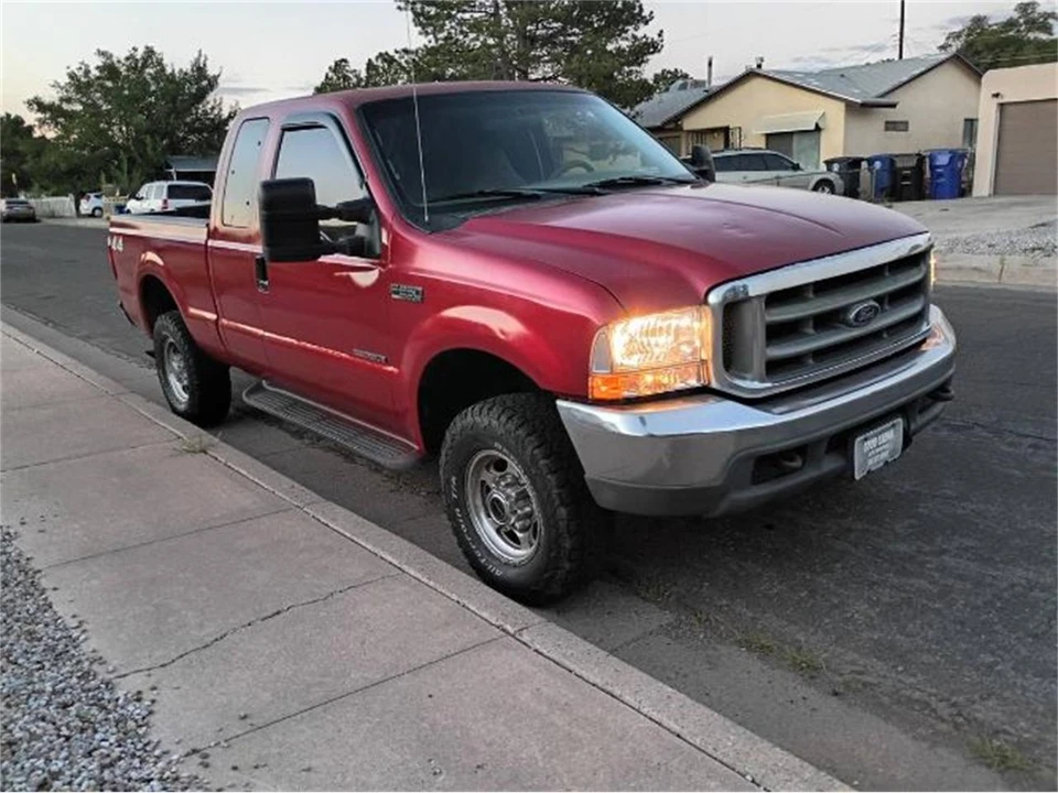 2000 Ford Super Duty 1st Gen - Image 5 of 9