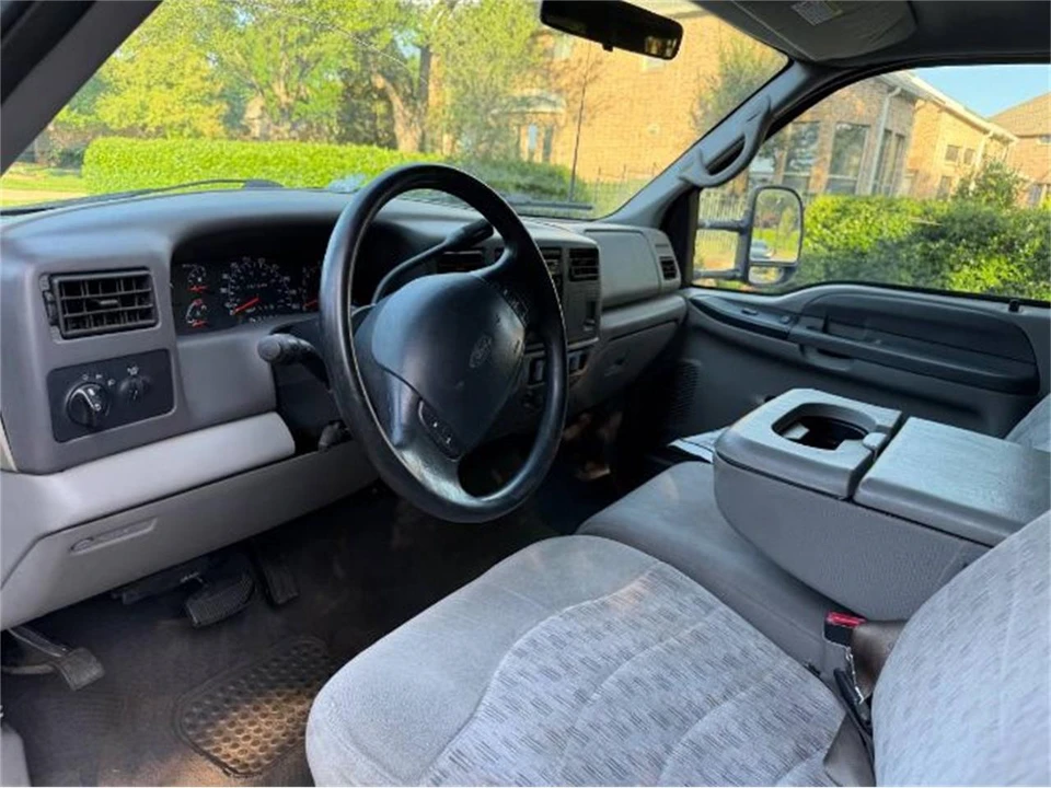 2000 Ford Super Duty 1st Gen - Image 6 of 11