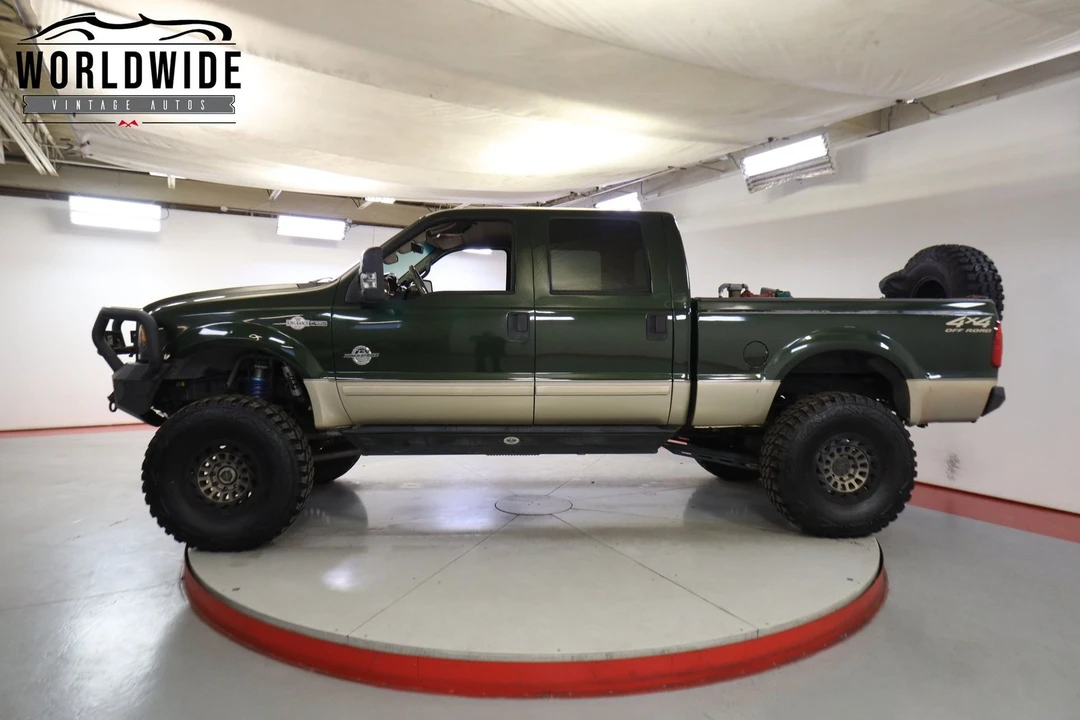 2000 Ford Super Duty 1st Gen - Image 3 of 12