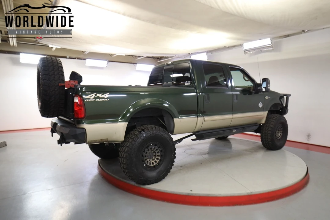 2000 Ford Super Duty 1st Gen - Image 6 of 12