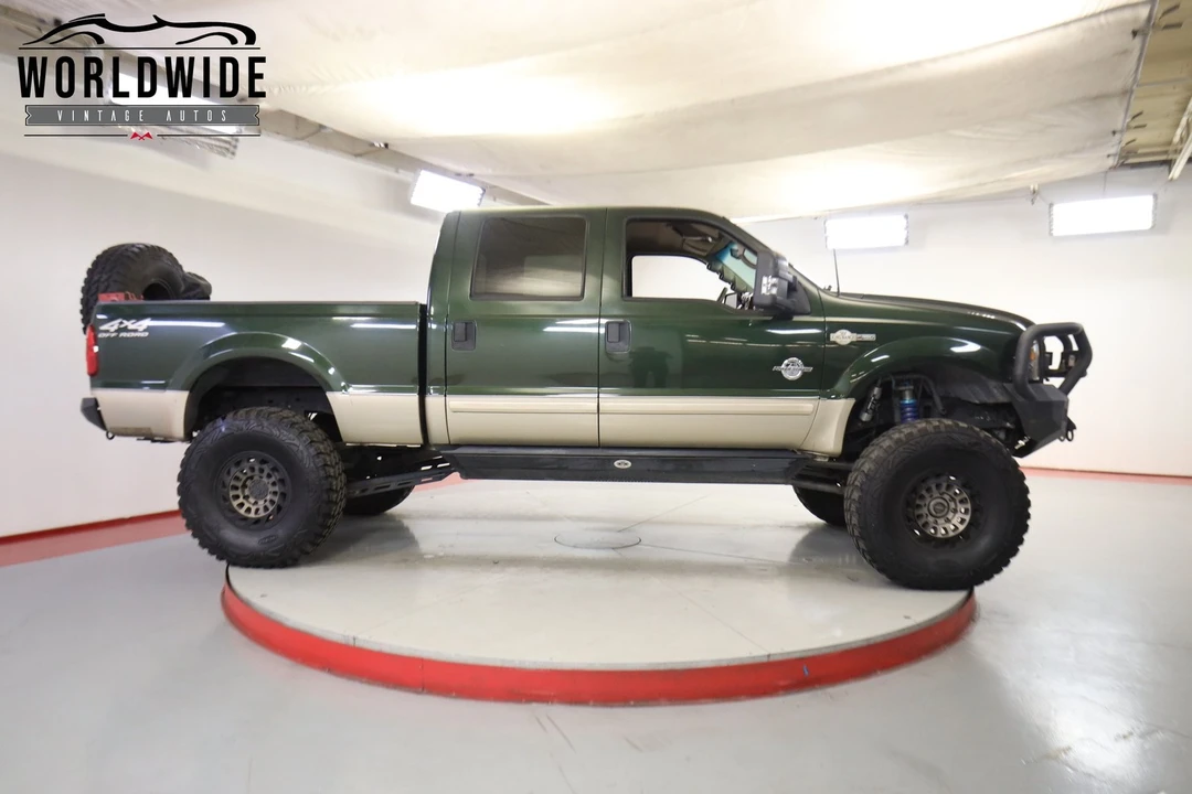 2000 Ford Super Duty 1st Gen - Image 4 of 12