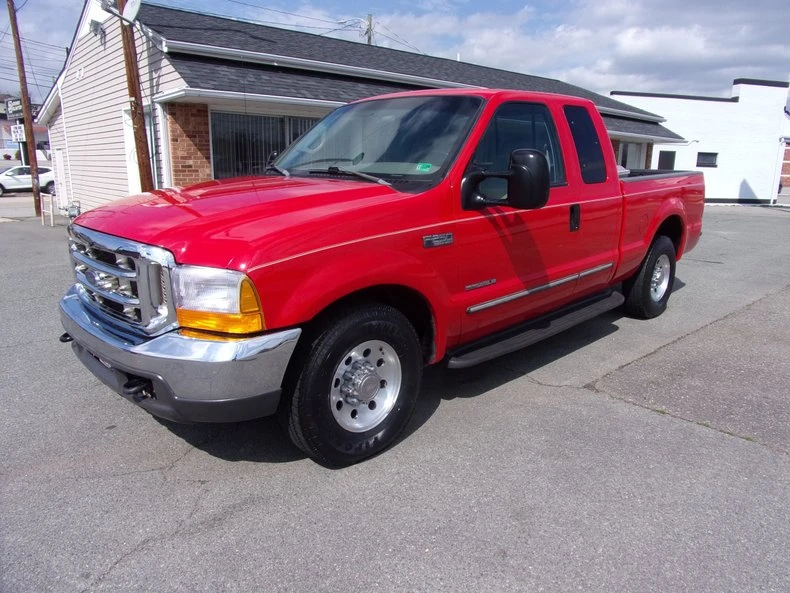 2000 Ford Super Duty 1st Gen - Image 2 of 24
