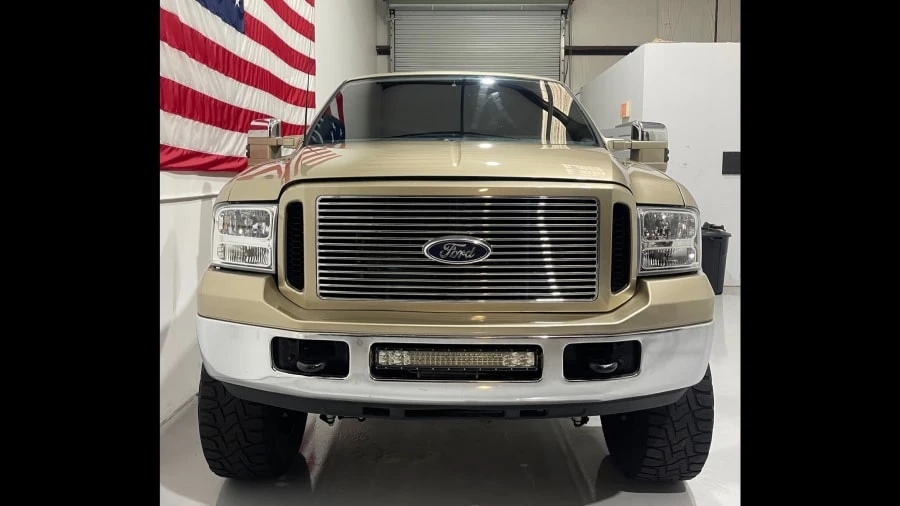 2000 Ford Super Duty 1st Gen - Image 8 of 10
