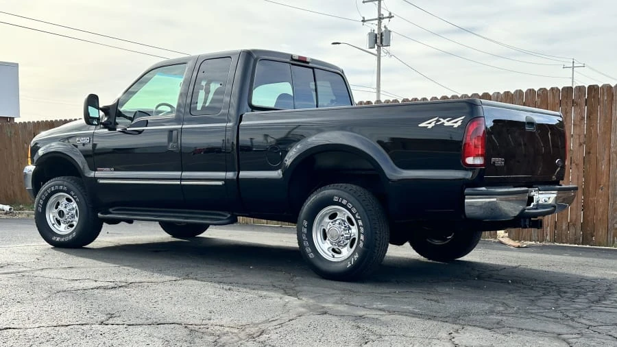 2000 Ford Super Duty 1st Gen - Image 3 of 6