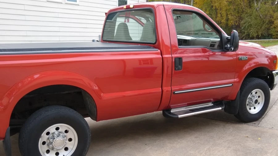 2000 Ford Super Duty 1st Gen - Image 2 of 12