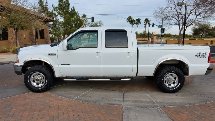 2000 Ford Super Duty 1st Gen - Image 2 of 14