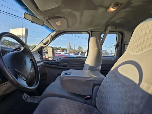 2000 Ford Super Duty 1st Gen - Image 13 of 17