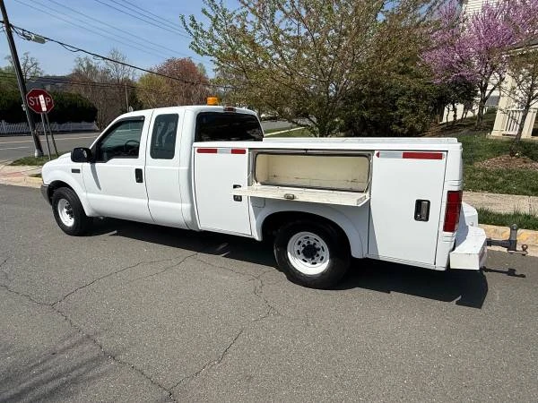 2000 Ford Super Duty 1st Gen - Image 3 of 11