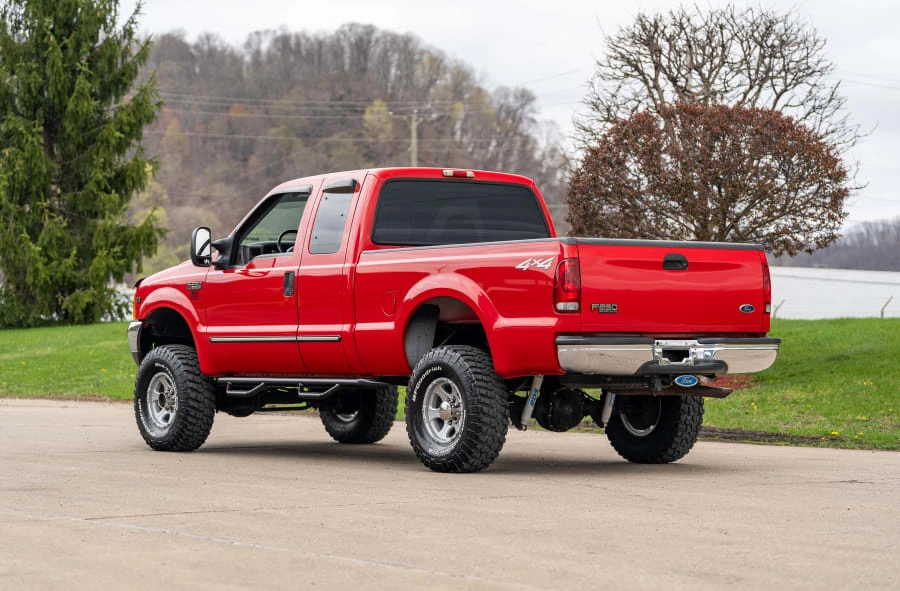 2000 Ford Super Duty 1st Gen - Image 13 of 28