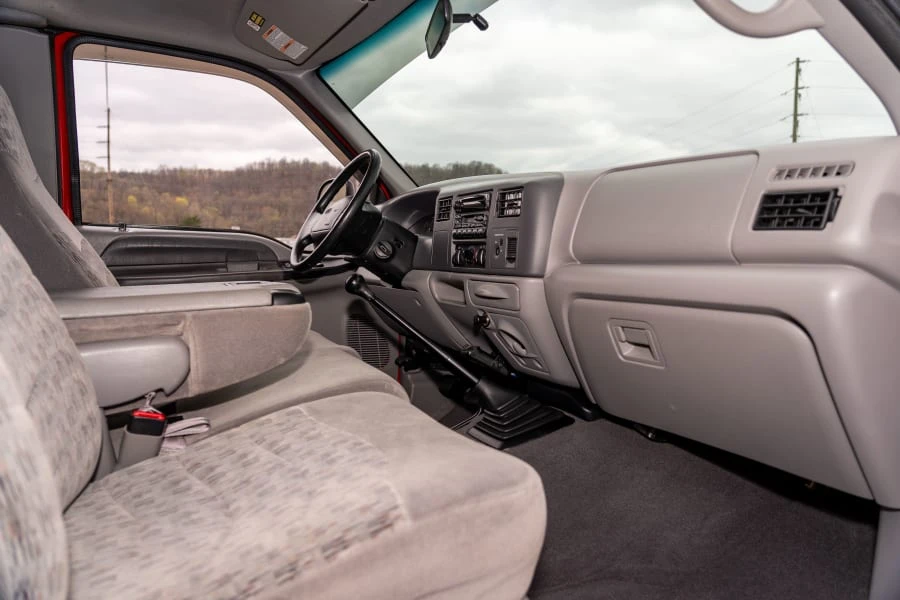 2000 Ford Super Duty 1st Gen - Image 17 of 28