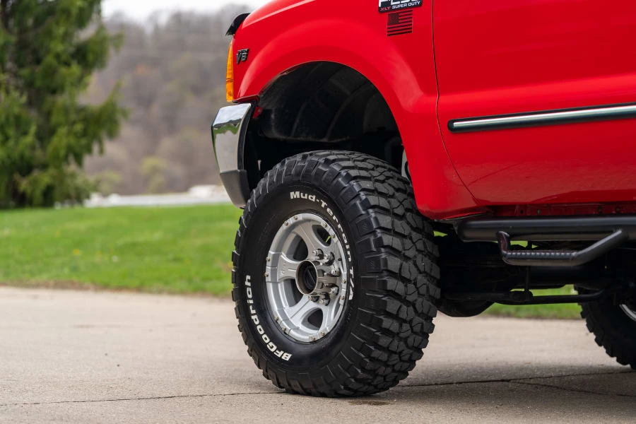 2000 Ford Super Duty 1st Gen - Image 12 of 28