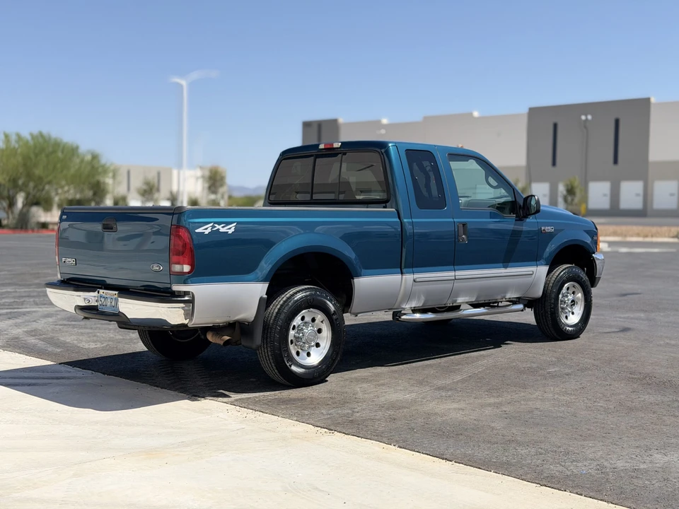 2000 Ford Super Duty 1st Gen - Image 5 of 25