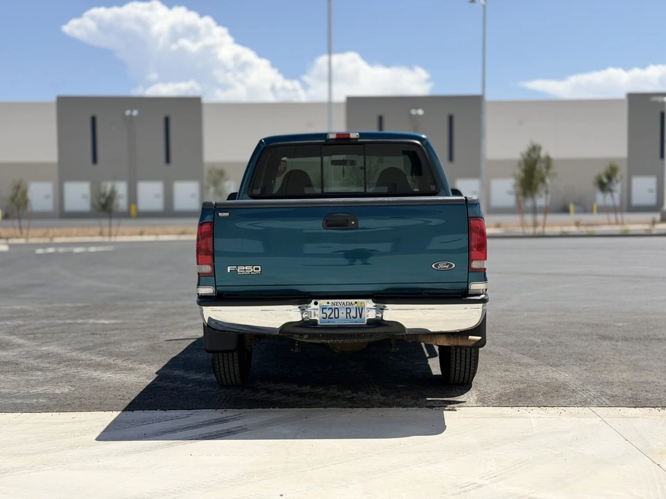 2000 Ford Super Duty 1st Gen - Image 6 of 25