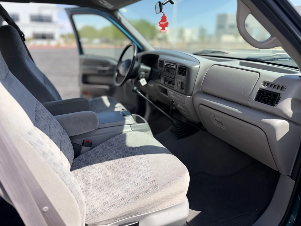 2000 Ford Super Duty 1st Gen - Image 11 of 25