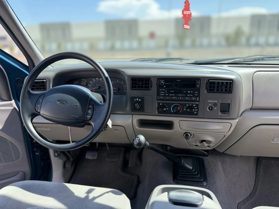 2000 Ford Super Duty 1st Gen - Image 12 of 25