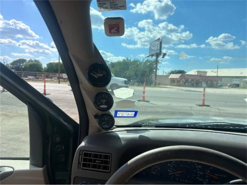 2000 Ford Super Duty 1st Gen - Image 8 of 9