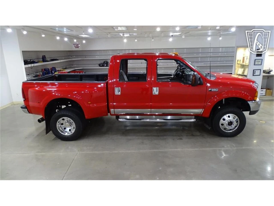 2000 Ford Super Duty 1st Gen - Image 17 of 31