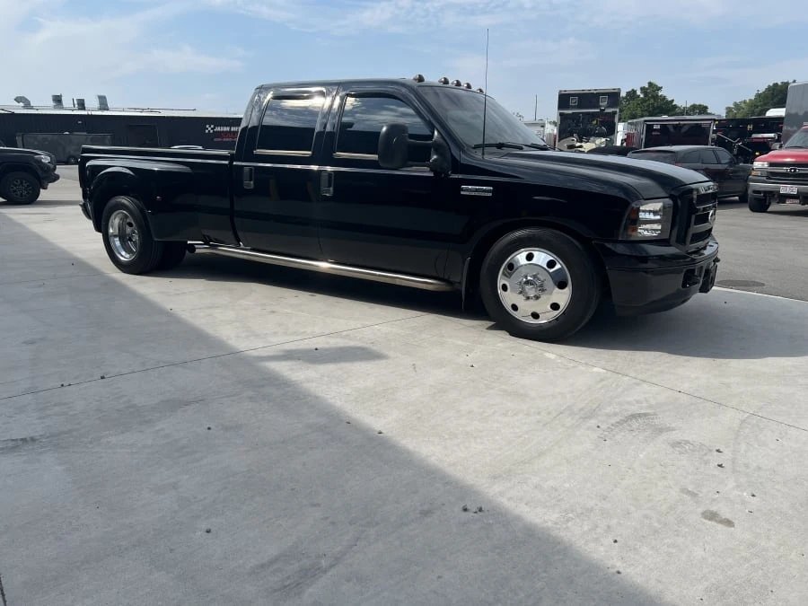 2000 Ford Super Duty 1st Gen - Image 3 of 7