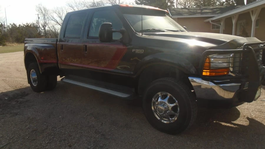 2000 Ford Super Duty 1st Gen - Image 3 of 3