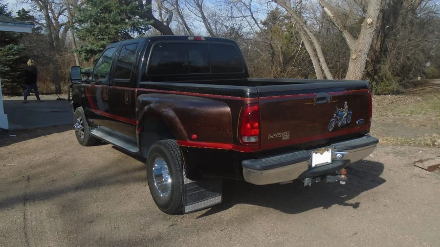 2000 Ford Super Duty 1st Gen - Image 2 of 3