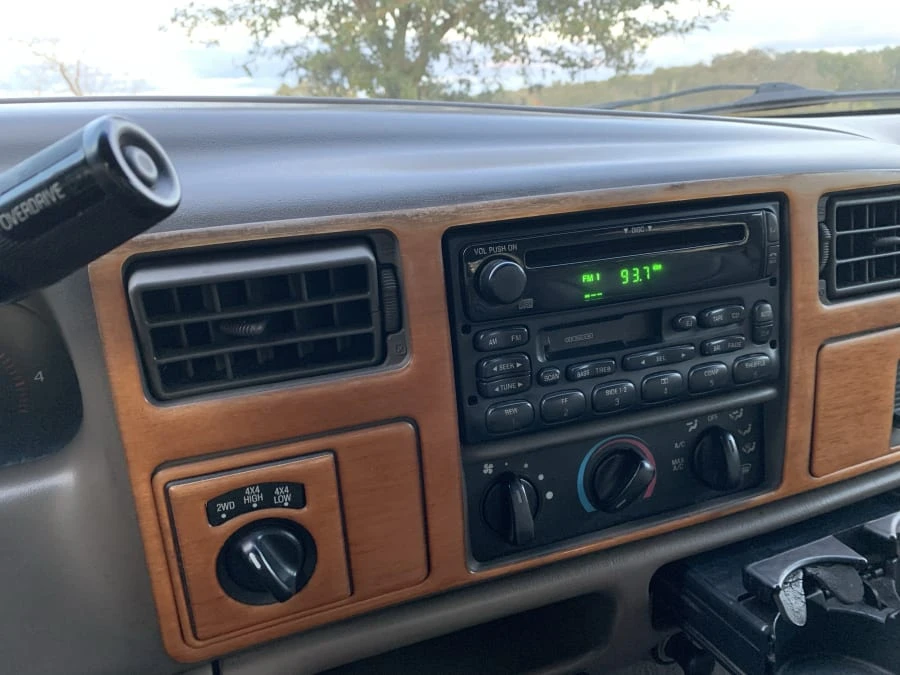 2000 Ford Super Duty 1st Gen - Image 13 of 13