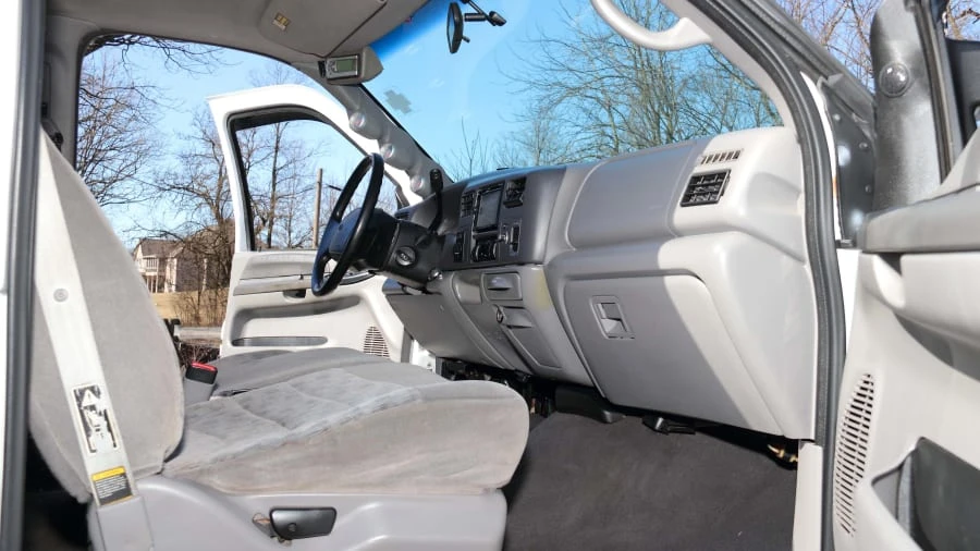 2000 Ford Super Duty 1st Gen - Image 5 of 20