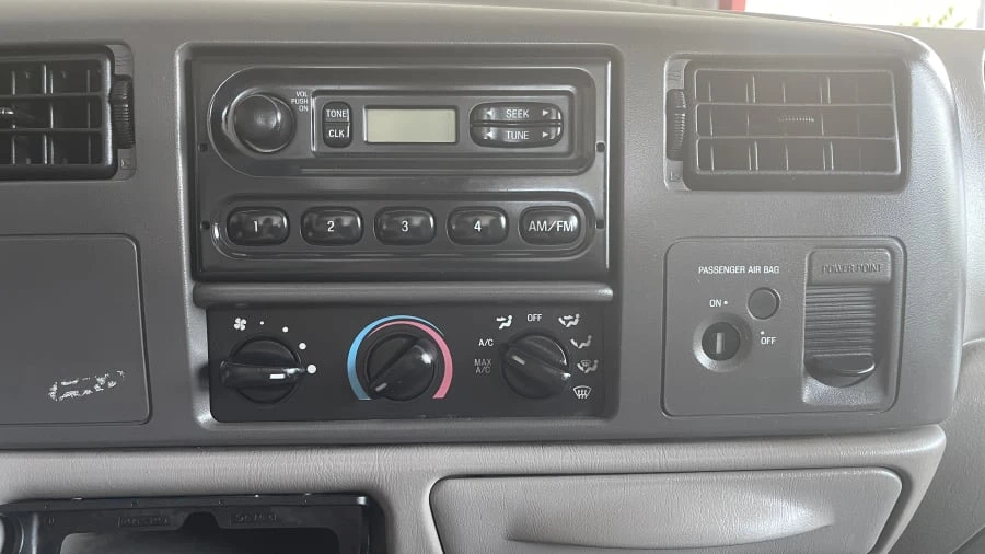 2000 Ford Super Duty 1st Gen - Image 7 of 22