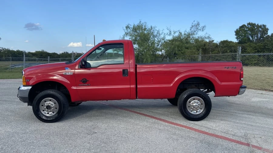 2000 Ford Super Duty 1st Gen - Image 2 of 22