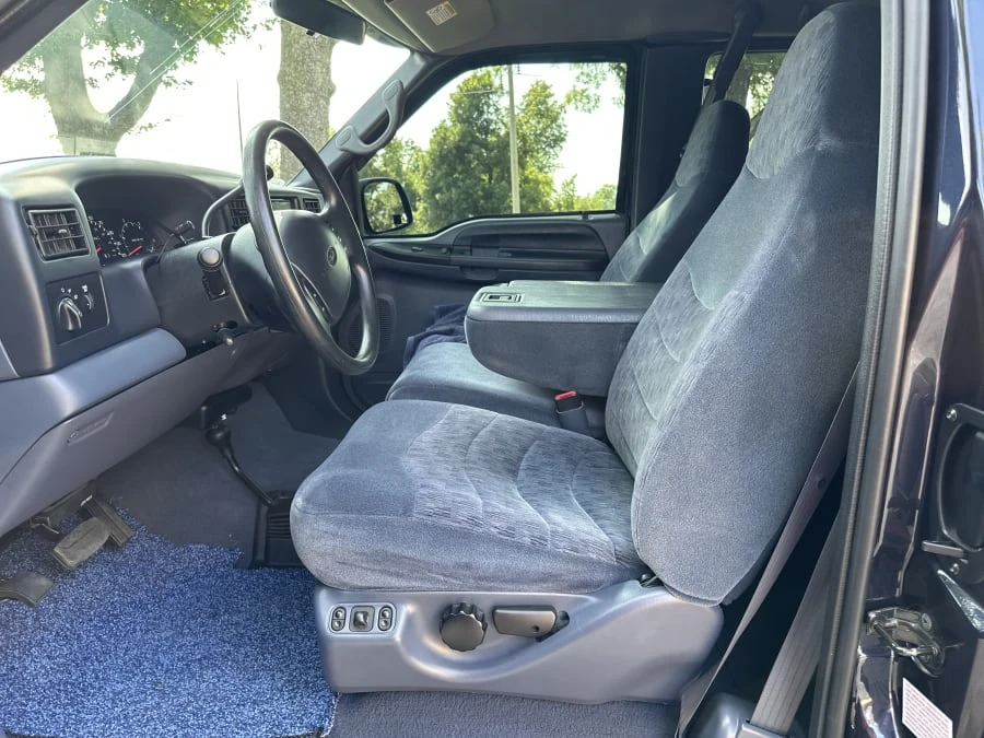 2000 Ford Super Duty 1st Gen - Image 5 of 8