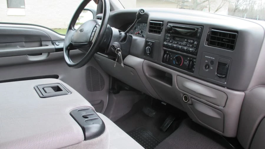2000 Ford Super Duty 1st Gen - Image 7 of 20