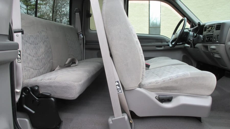 2000 Ford Super Duty 1st Gen - Image 10 of 20