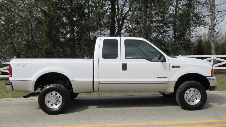 2000 Ford Super Duty 1st Gen - Image 19 of 20