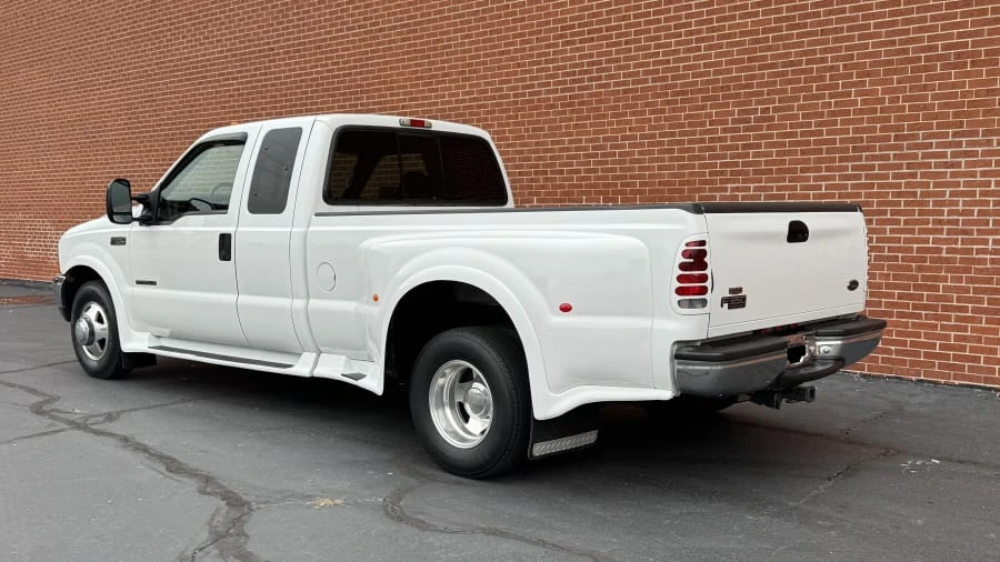 2000 Ford Super Duty 1st Gen - Image 3 of 8
