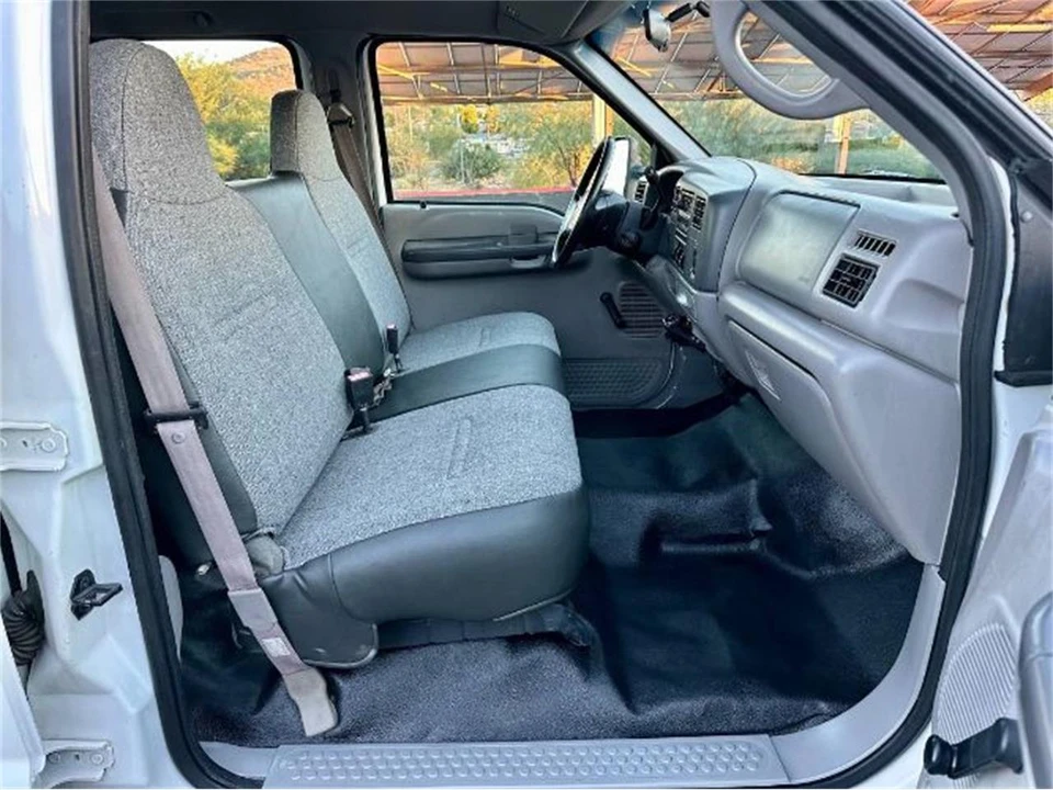 2000 Ford Super Duty 1st Gen - Image 4 of 25