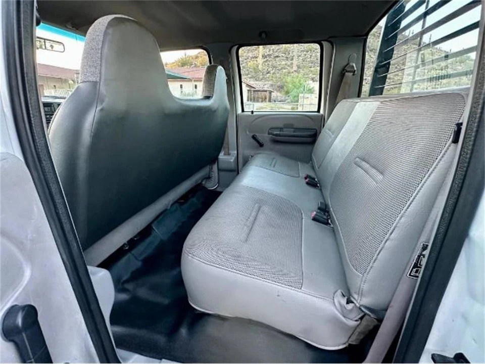 2000 Ford Super Duty 1st Gen - Image 2 of 25