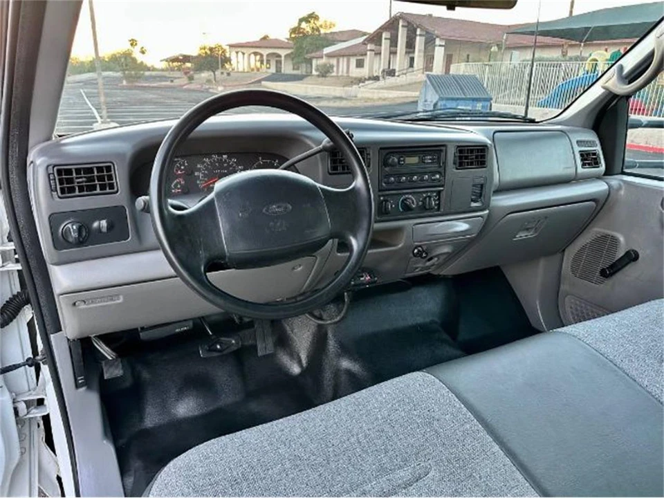 2000 Ford Super Duty 1st Gen - Image 5 of 25