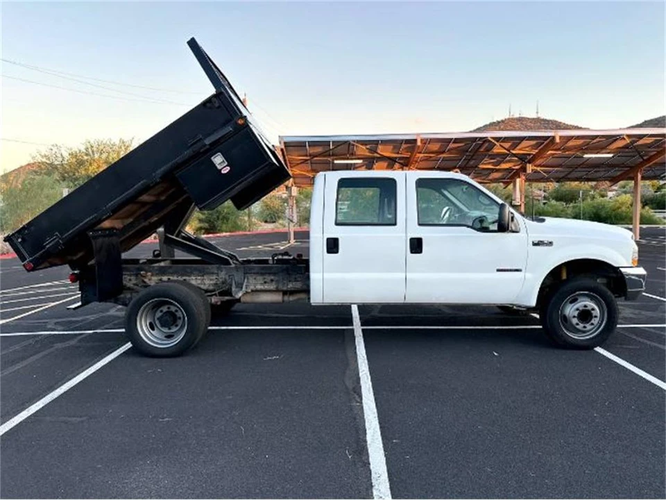 2000 Ford Super Duty 1st Gen - Image 17 of 25