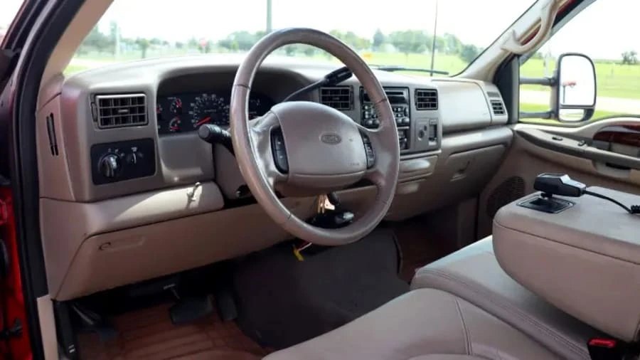 2000 Ford Super Duty 1st Gen - Image 5 of 19